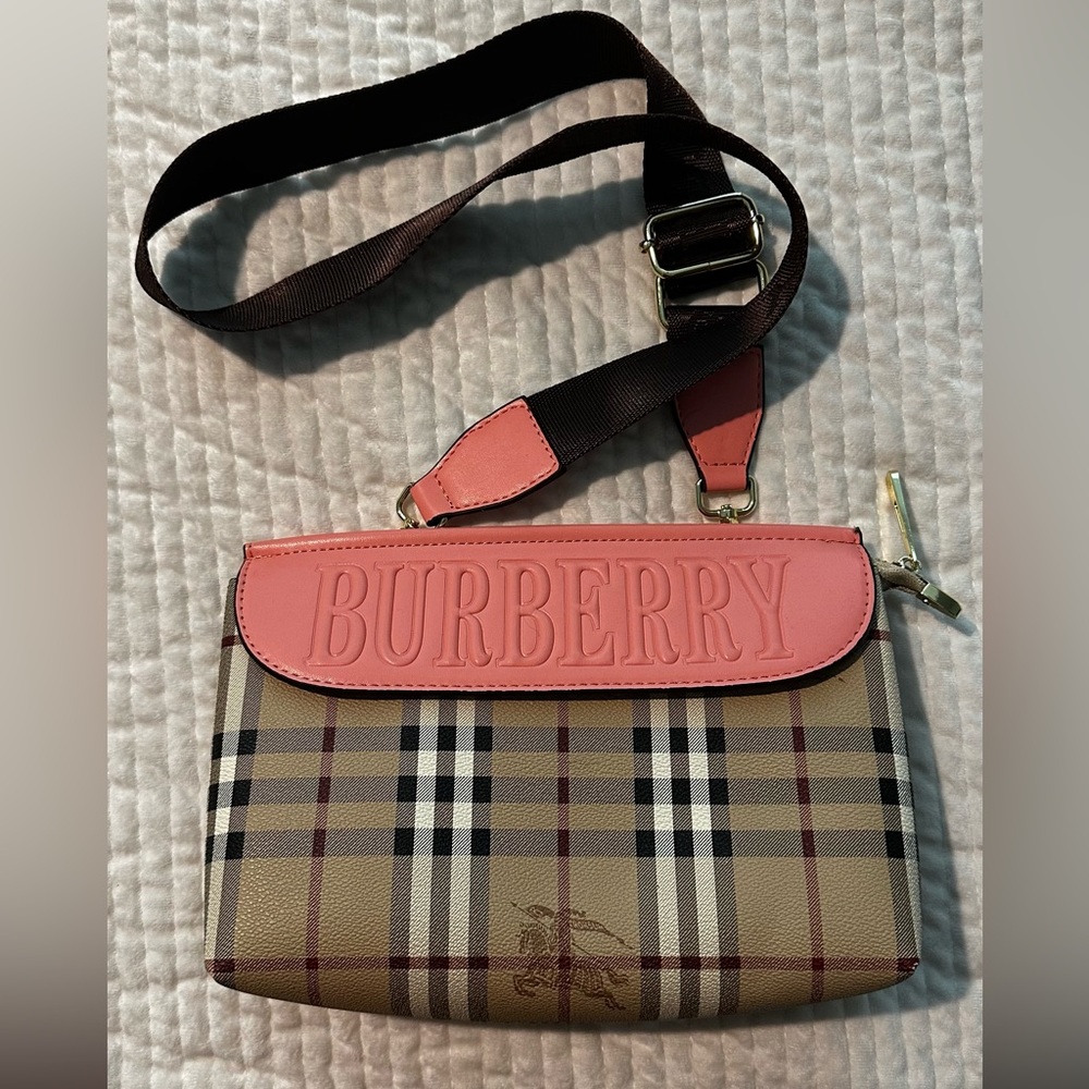 INSPIRED purse purchased in Thailand. NEVER USED.